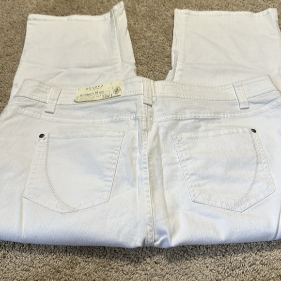 Sonoma Life & Style Denim
Capri Modern Fit White Size 16W NWT - Picture 4 of 5